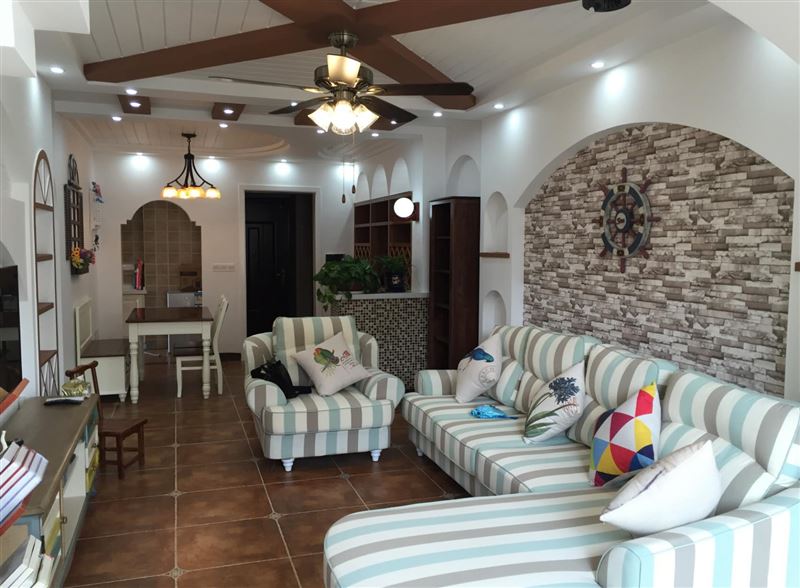 诚心出售招商花园小户型精致装修房