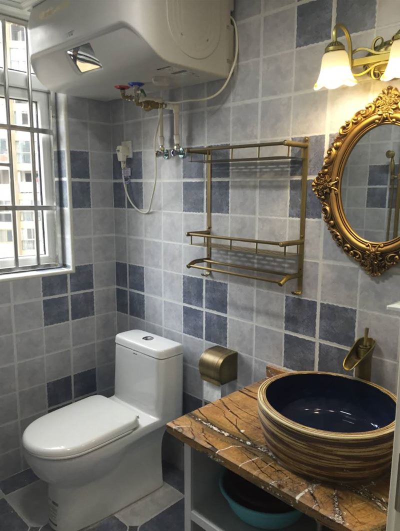 诚心出售招商花园小户型精致装修房