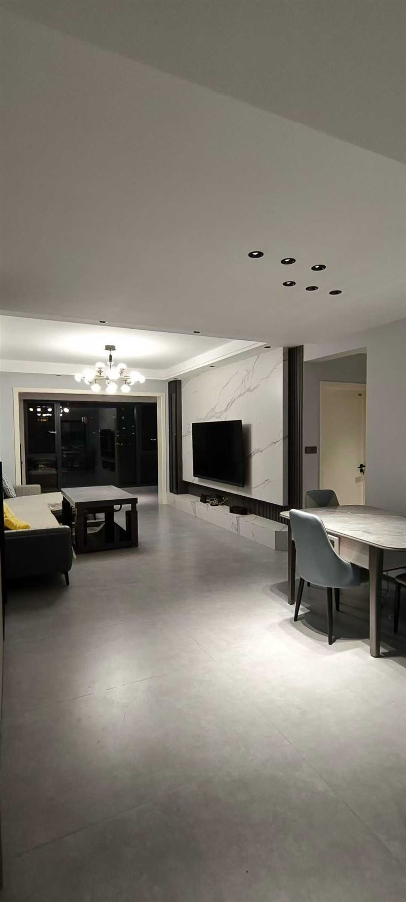 出租：西派澜岸一期115平米精装修带地暖！